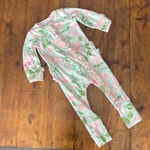 Sweethoney floral layette 2T